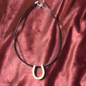 NWT iridescent horseshoe necklace